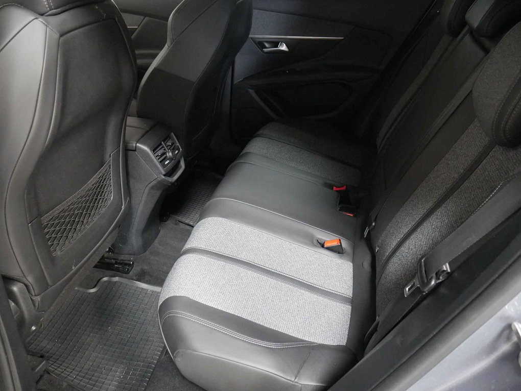 Peugeot 3008 1.5 HDi Allure
