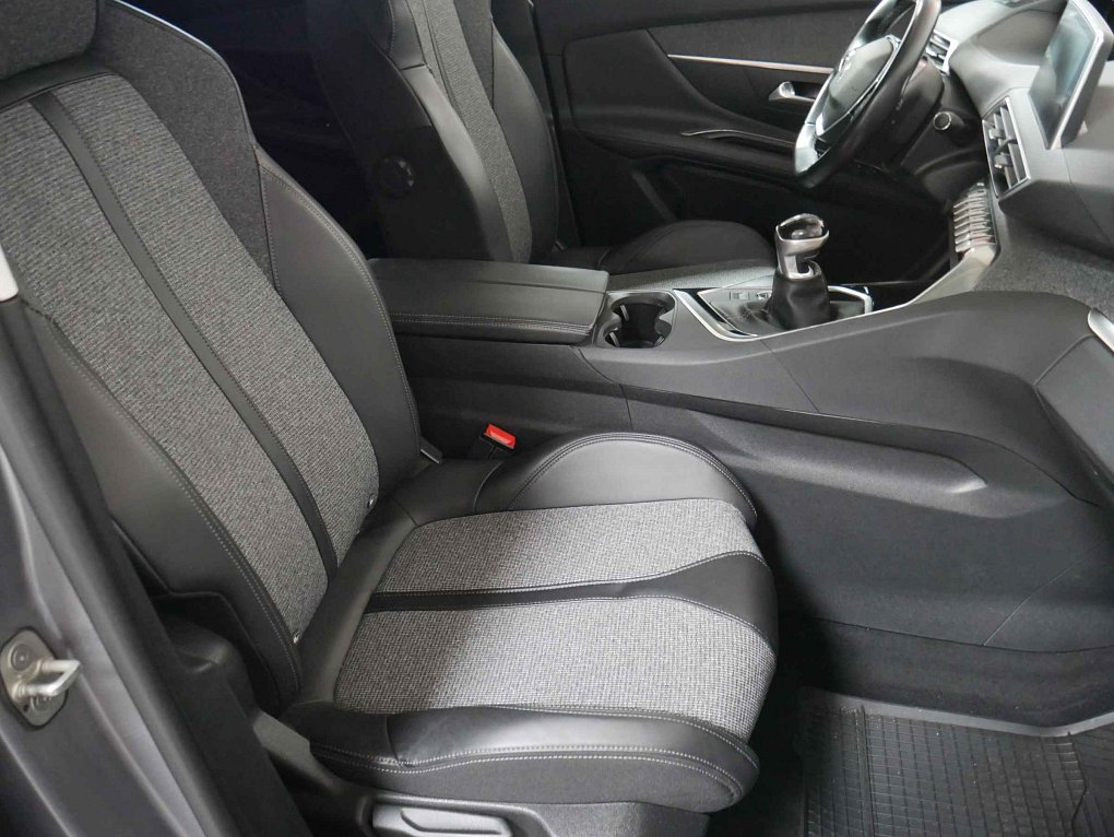 Peugeot 3008 1.5 HDi Allure