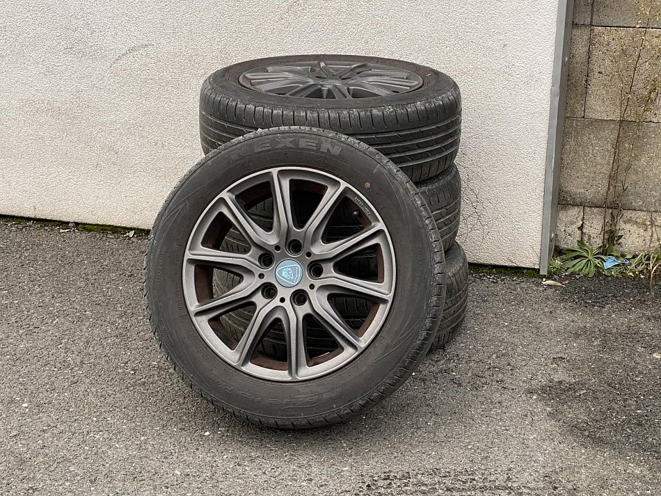 Volkswagen Touran 2.0 TDi Highline