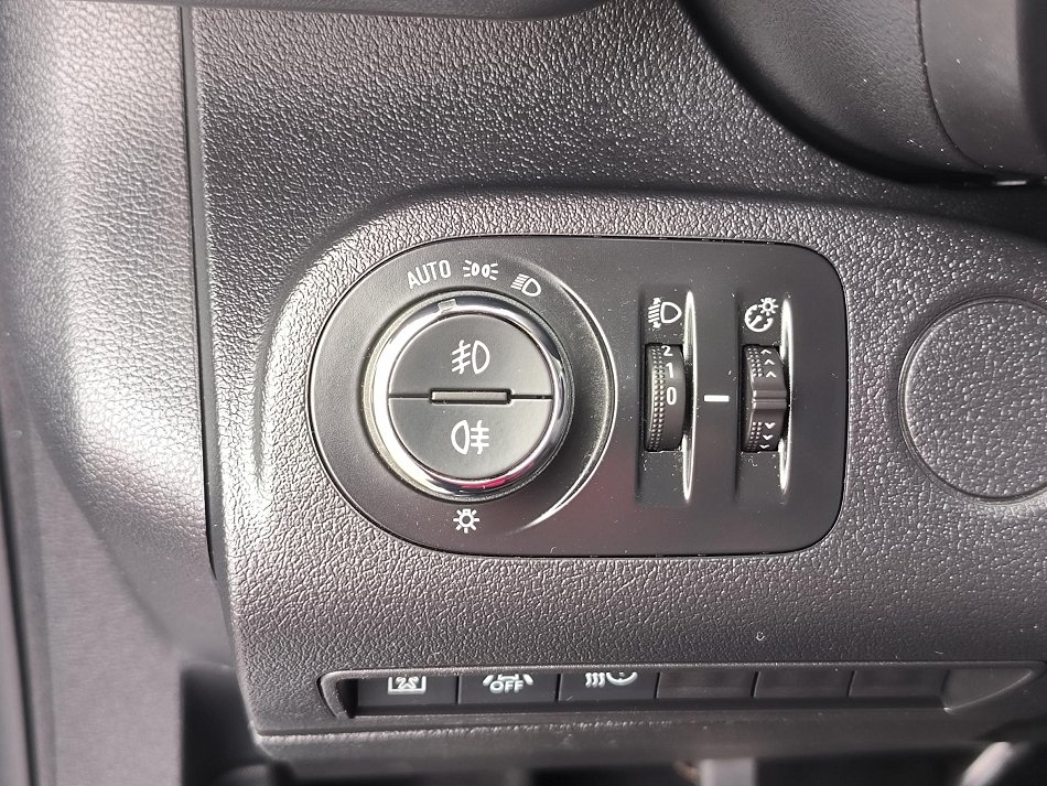 Opel Combo 1.5CDTi Elegance