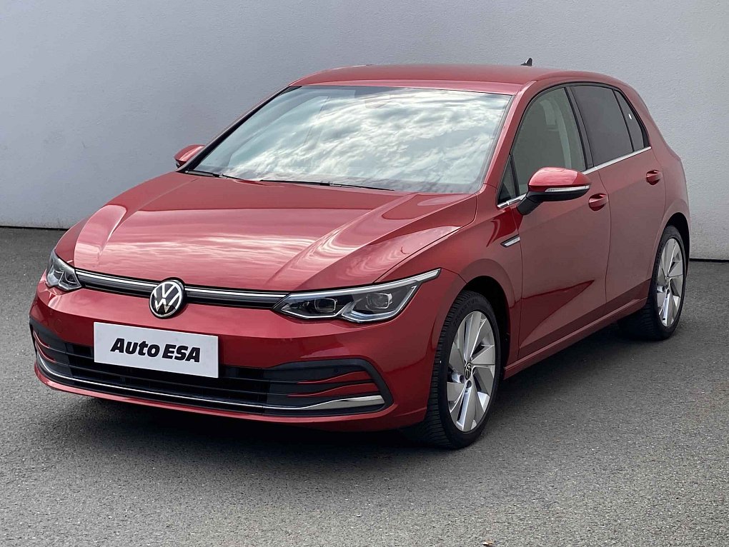 Volkswagen Golf 1.5 e-TSi Style