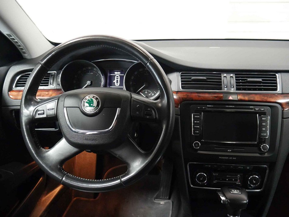 Škoda Superb II 2.0 TDi Elegance