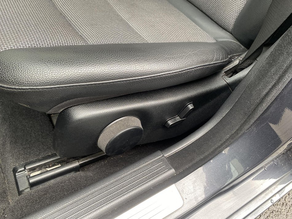 Mercedes-Benz Třída C 2.2 CDi Avantgarde C220
