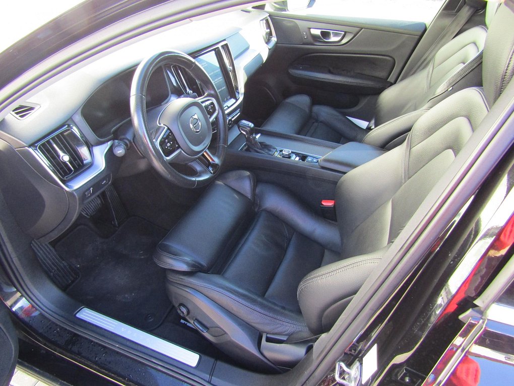 Volvo V60 2.0 D4 
