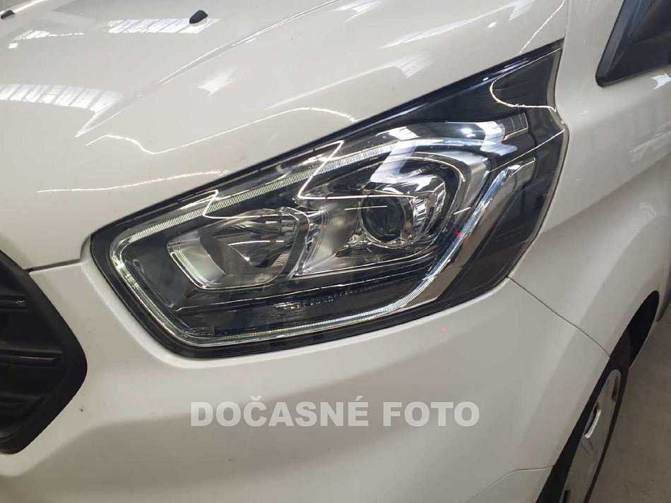 Ford Transit Custom 2.0TDCi Trend L2 6míst