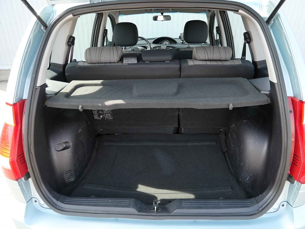 Hyundai Matrix 1.6 i 