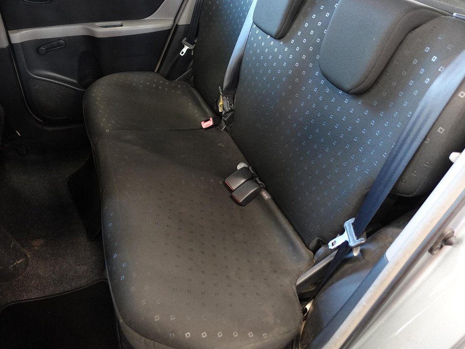 Toyota Yaris 1.3VVT-i 