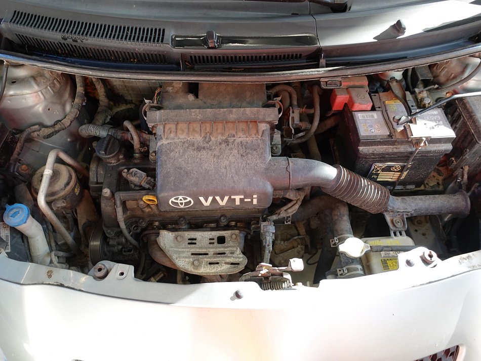 Toyota Yaris 1.3VVT-i 