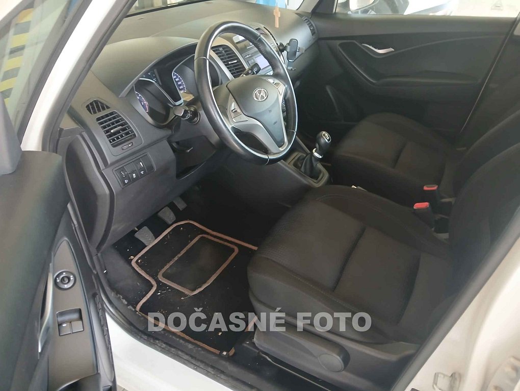 Hyundai Ix20 1.4i 