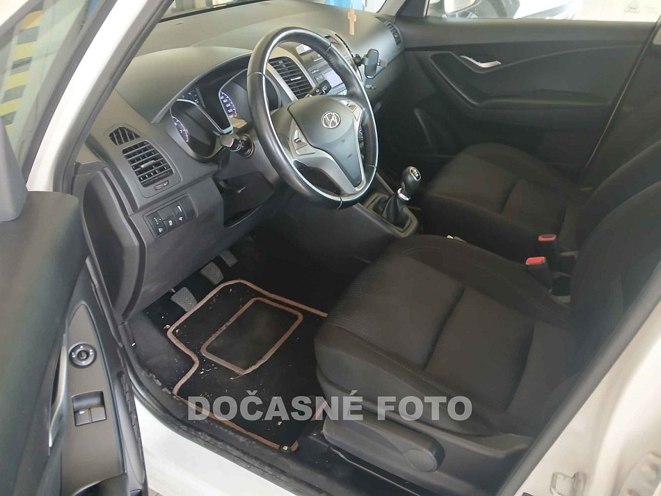 Hyundai Ix20 1.4i 
