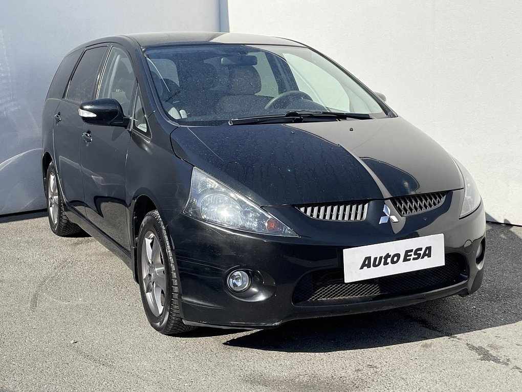 Mitsubishi Grandis 2.4i 