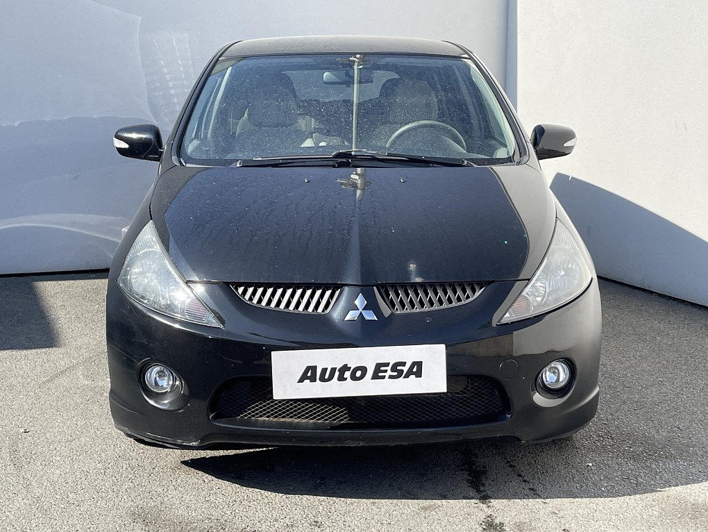 Mitsubishi Grandis 2.4i 