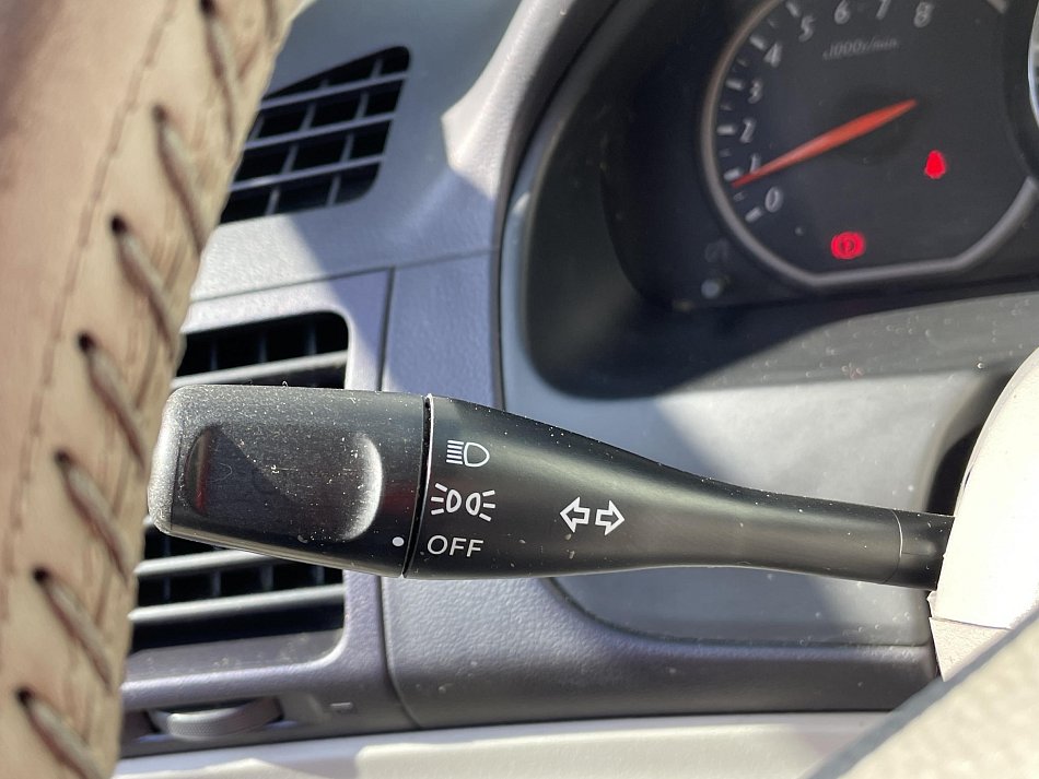 Mitsubishi Grandis 2.4i 