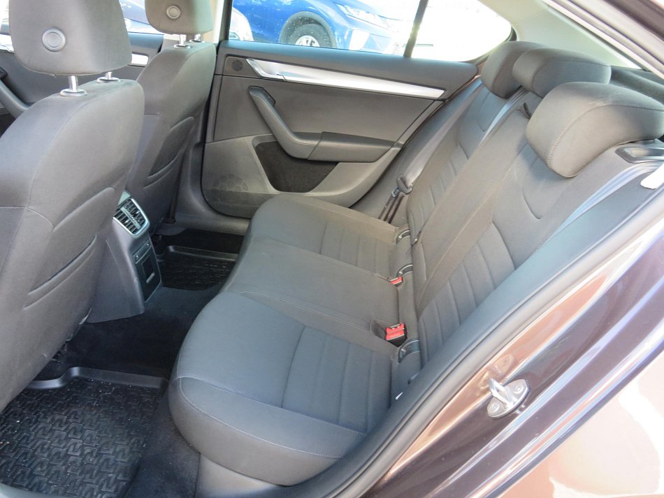 Škoda Octavia III 2.0 TDi Elegance