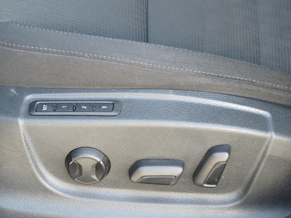 Škoda Octavia III 2.0 TDi Elegance