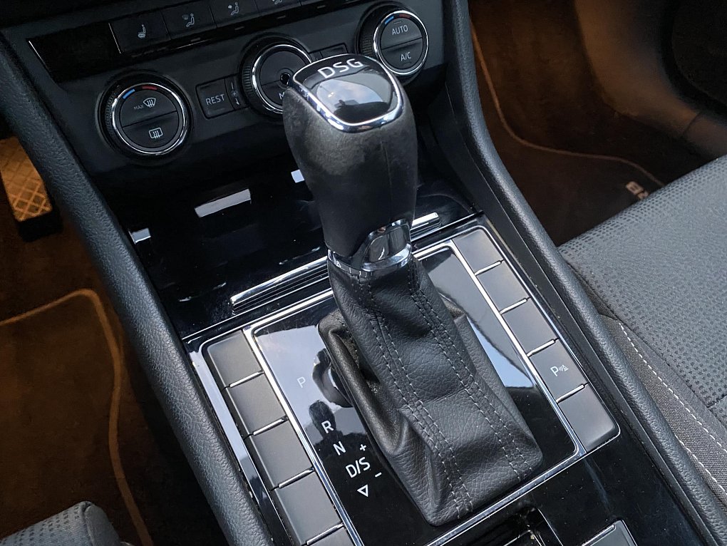 Škoda Superb III 2.0 TDi SportLine