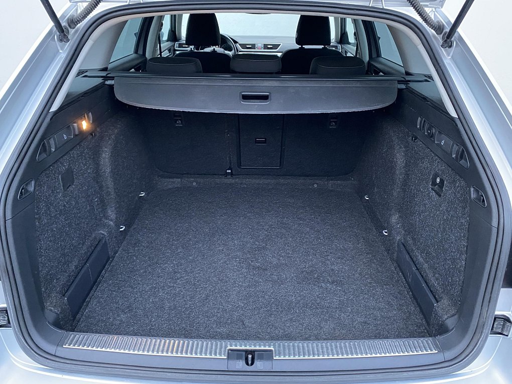 Škoda Superb III 2.0 TDi SportLine