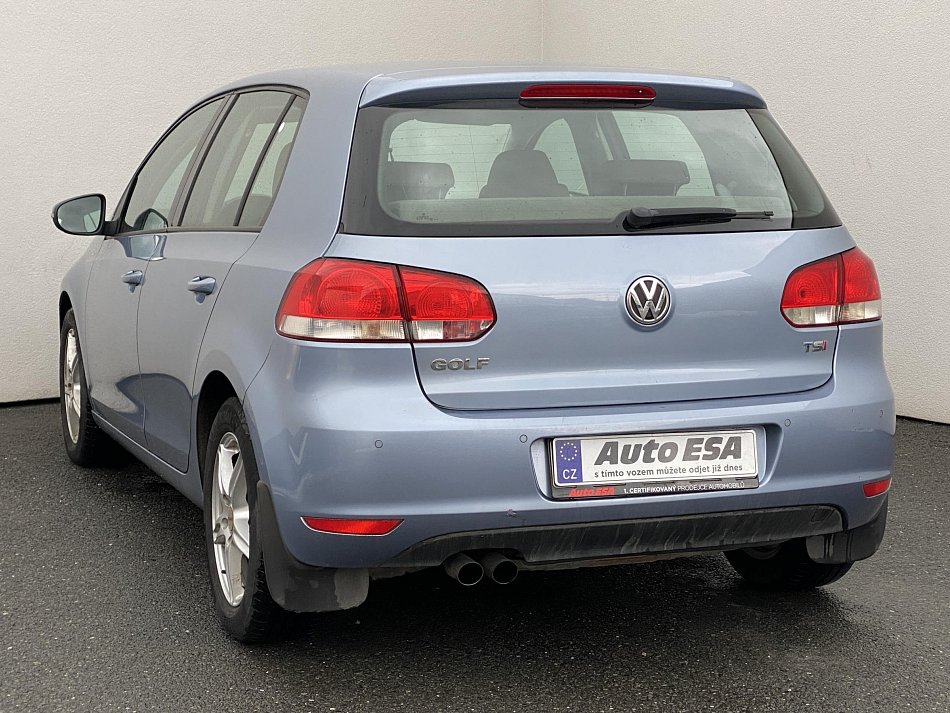 Volkswagen Golf 1.4 TSi 