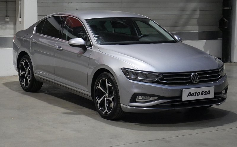 Volkswagen Passat 2.0 TSi Elegance