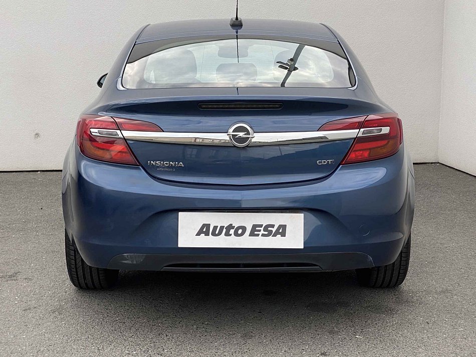 Opel Insignia 1.6CDTi 