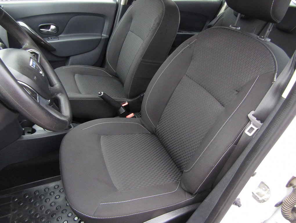 Dacia Sandero 1.0i 