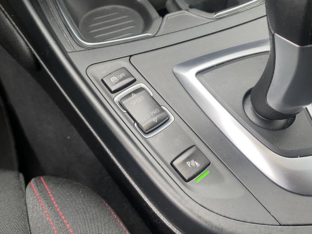 BMW Řada 1 1.5i Sport Line 118i