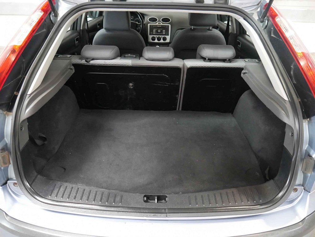 Ford Focus 1.6i 