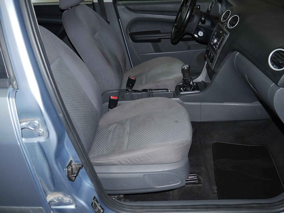 Ford Focus 1.6i 
