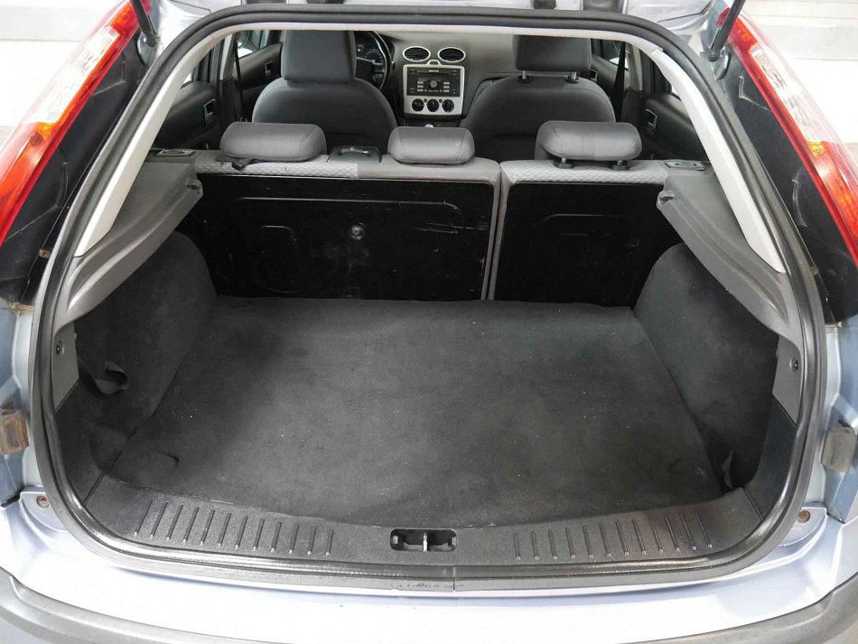 Ford Focus 1.6i 
