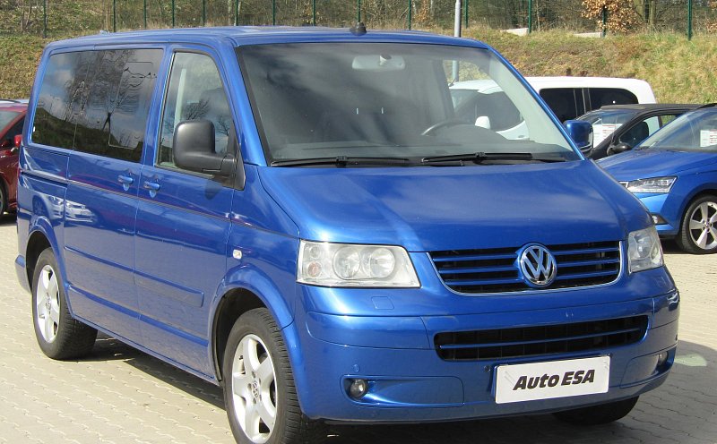 Volkswagen Multivan 2.5TDi Highline