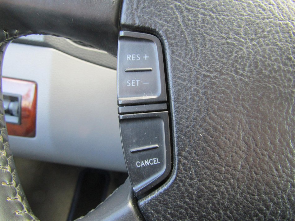 Volkswagen Multivan 2.5TDi Highline
