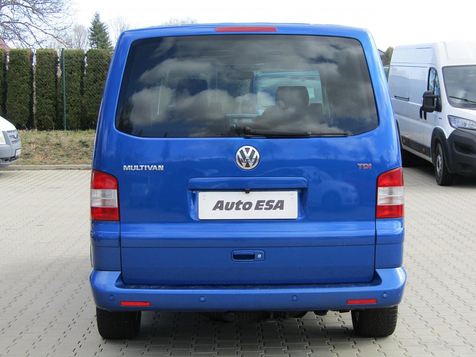 Volkswagen Multivan 2.5TDi Highline