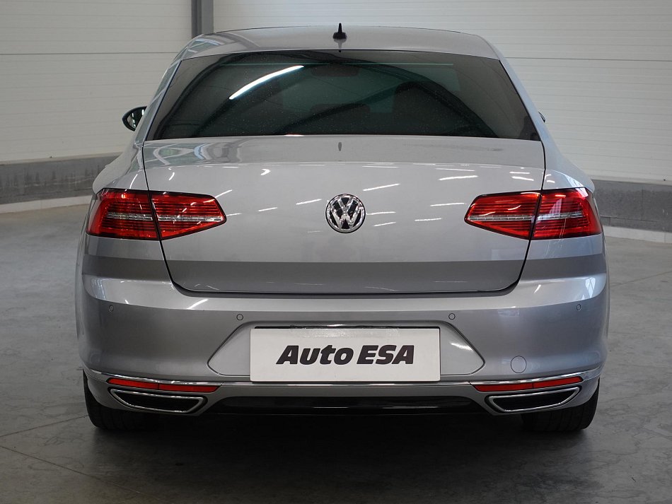 Volkswagen Passat 1.4TSi Highline
