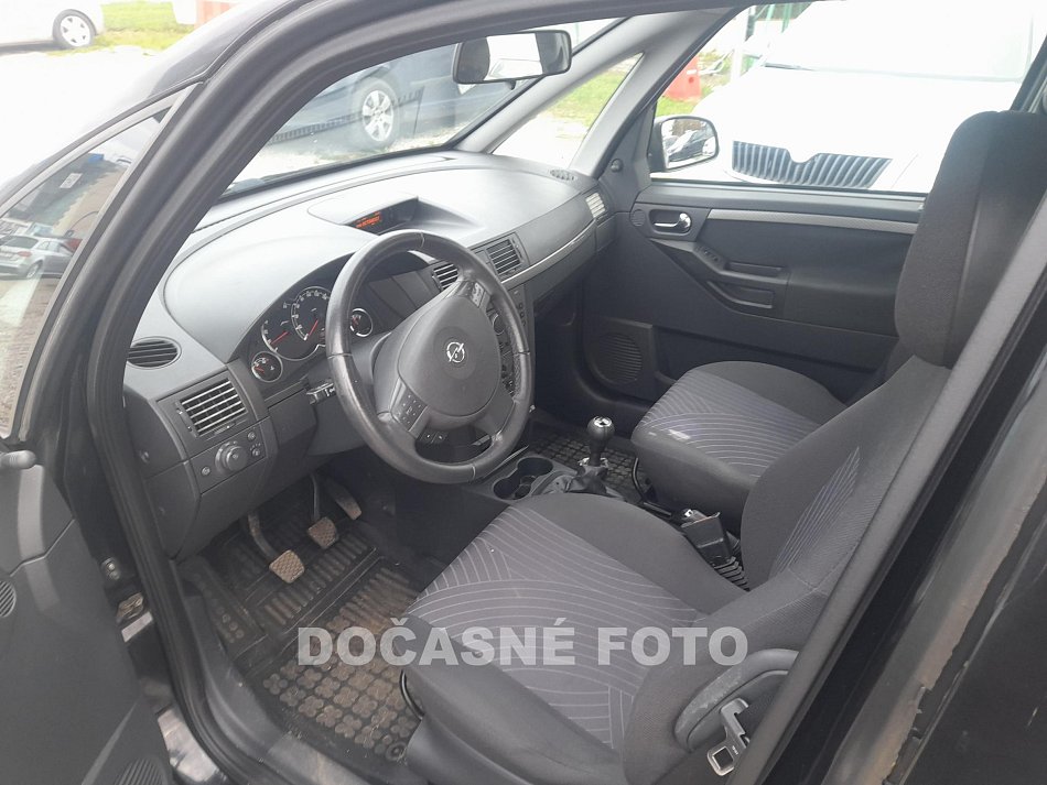 Opel Meriva 1.3i 