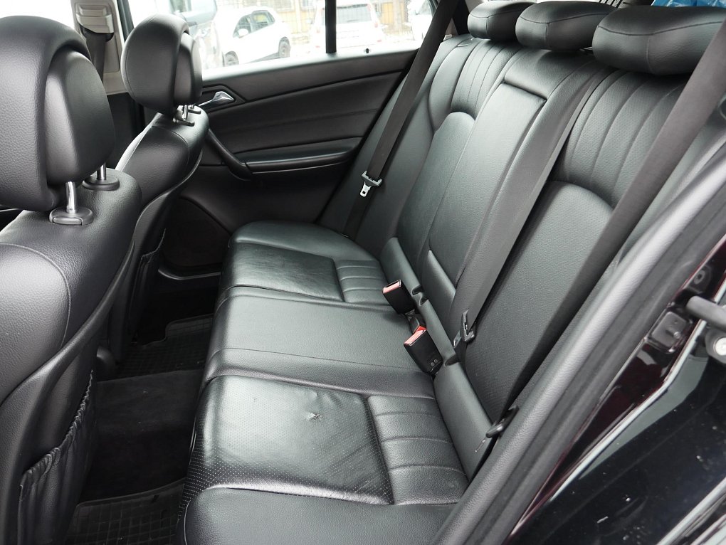 Mercedes-Benz Třída C 1.8 Classic