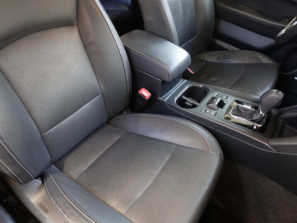 Subaru Outback 2.5i  4x4