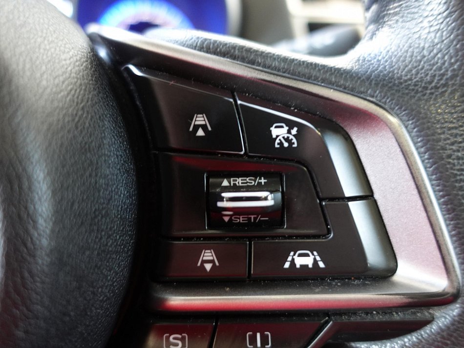 Subaru Outback 2.5i  4x4