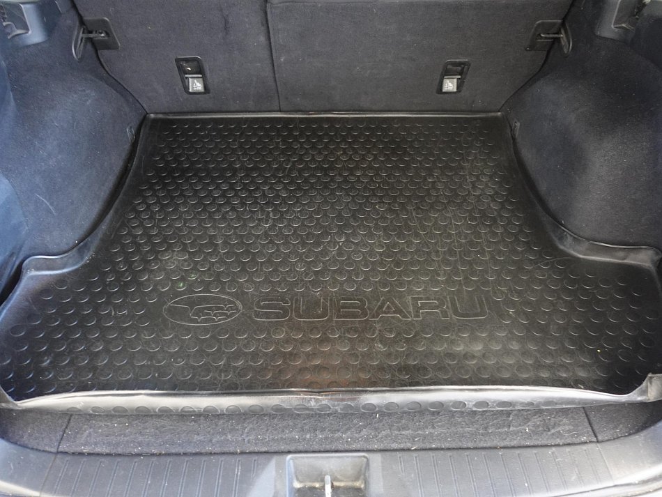 Subaru Outback 2.5i  4x4