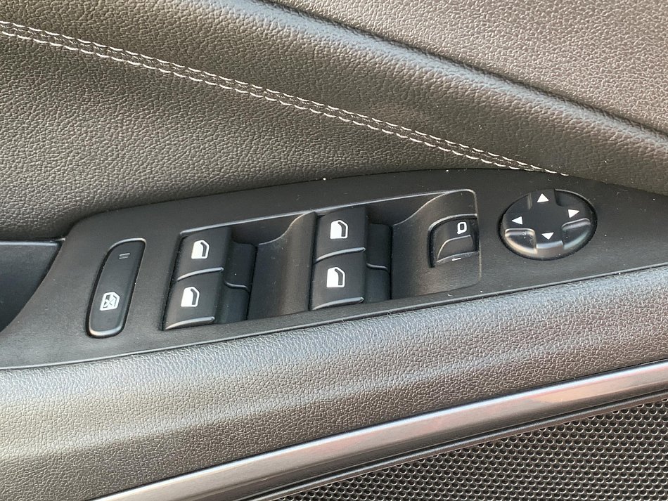 Opel Crossland 1.2T Elegance