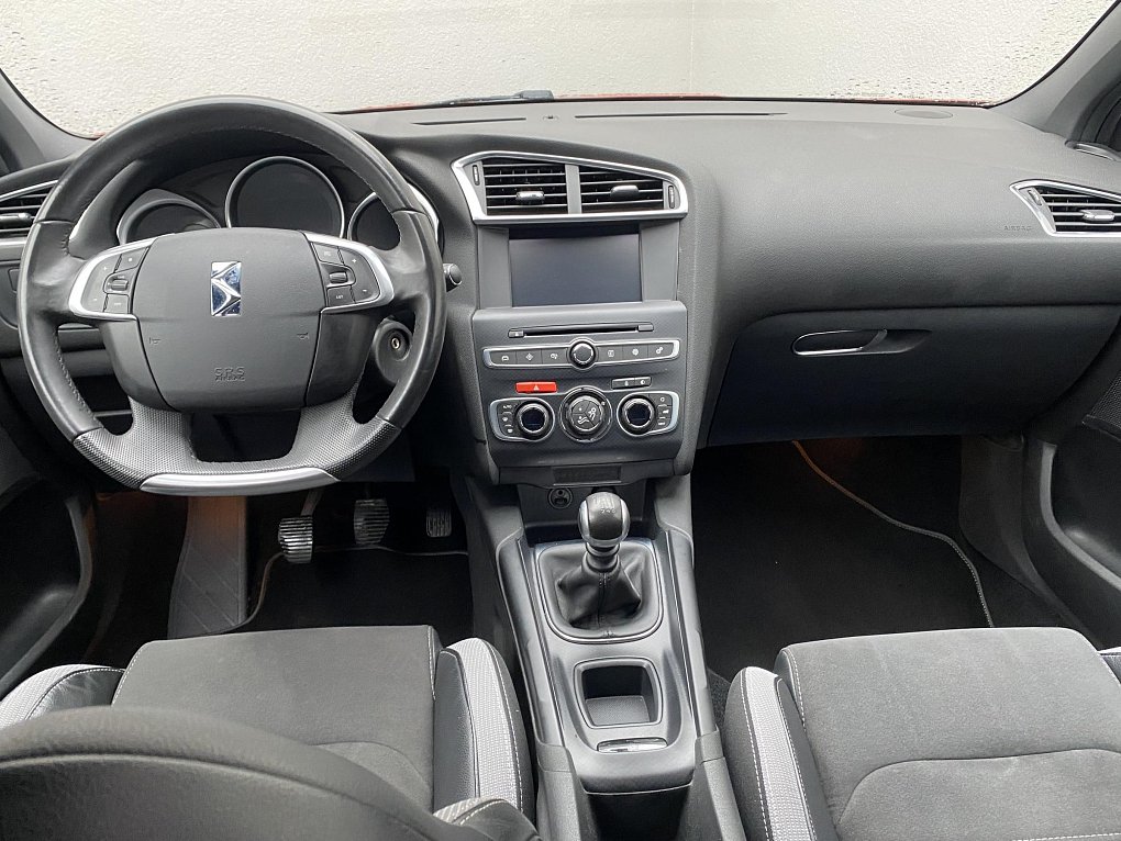 DS DS4 1.2 PT  crossback