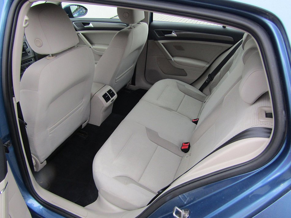 Volkswagen Golf 1.4 TSi 