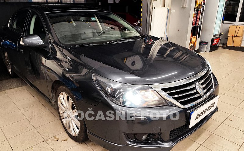 Renault Latitude 2.0 dCi 