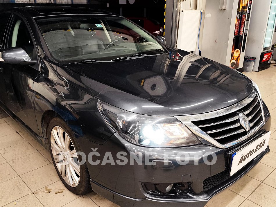 Renault Latitude 2.0 dCi 