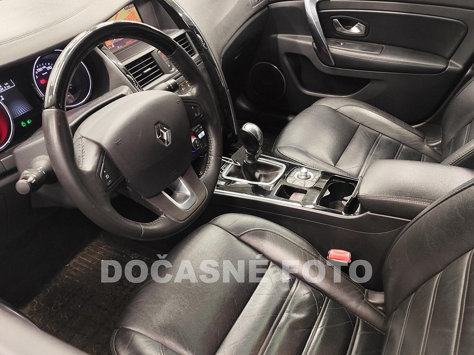 Renault Latitude 2.0 dCi 