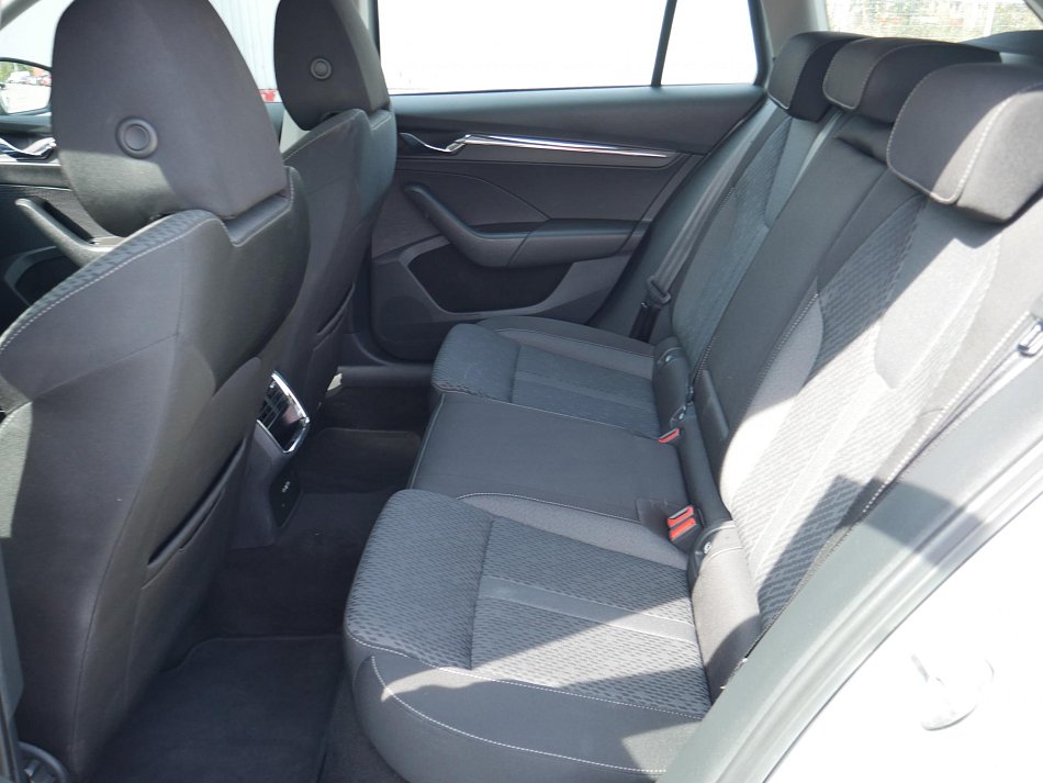 Škoda Octavia IV 1.5TSi Style