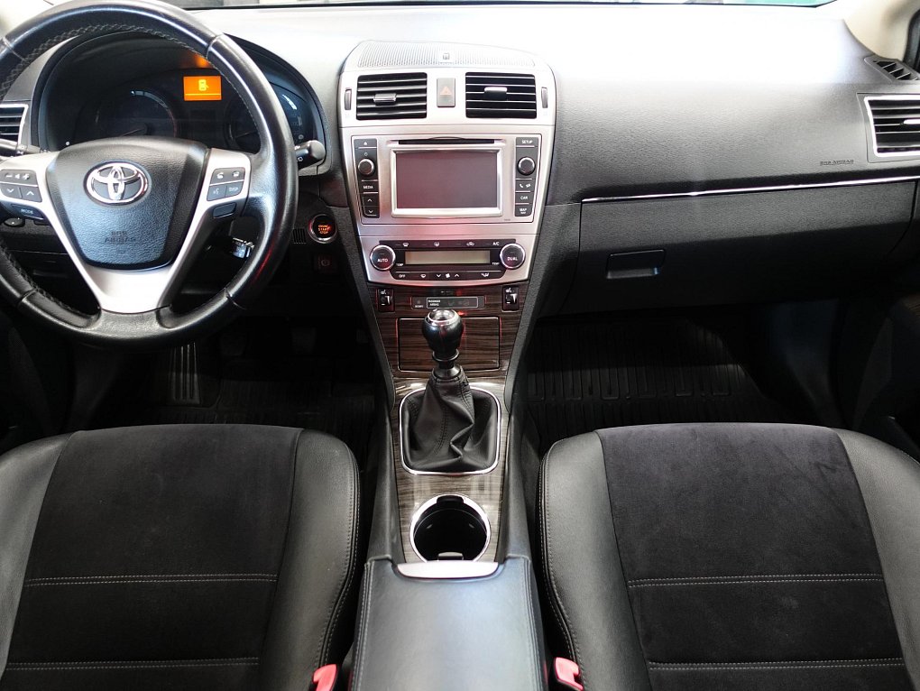 Toyota Avensis 2.0D-4D 