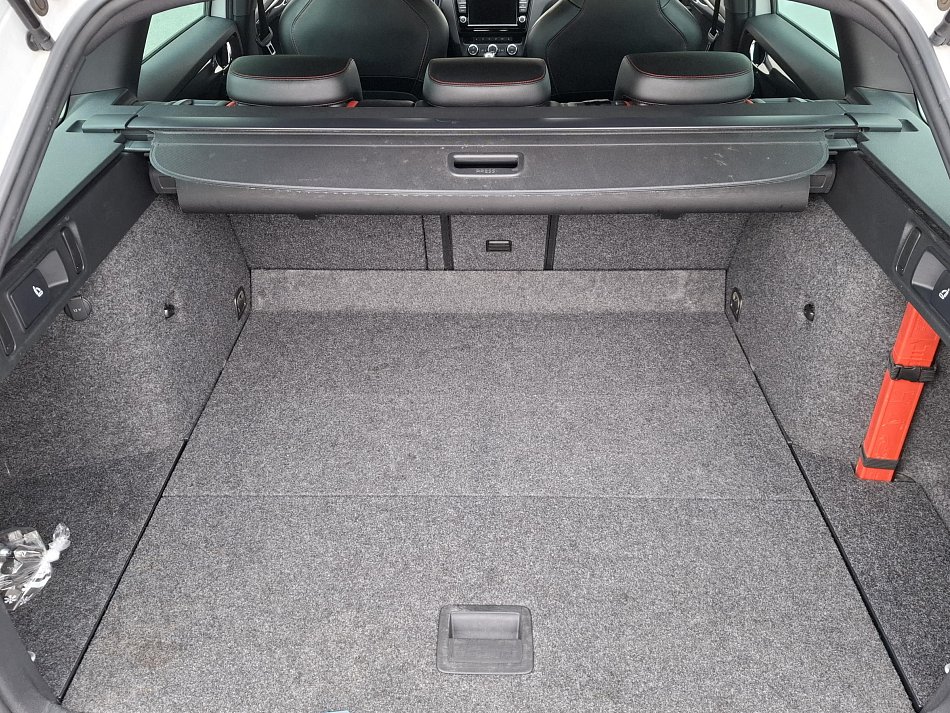 Škoda Octavia III 2.0 TDi RS Challange