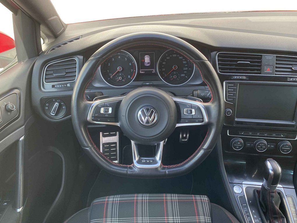 Volkswagen Golf 2.0 TSi GTi