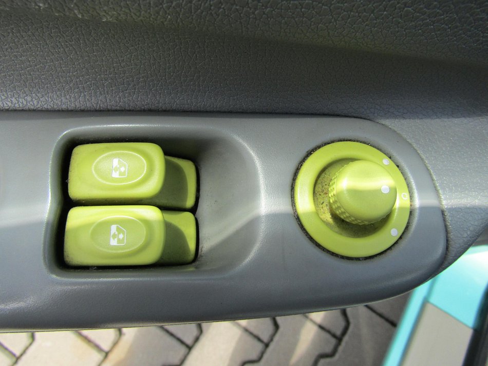 Renault Twingo 1.2i 