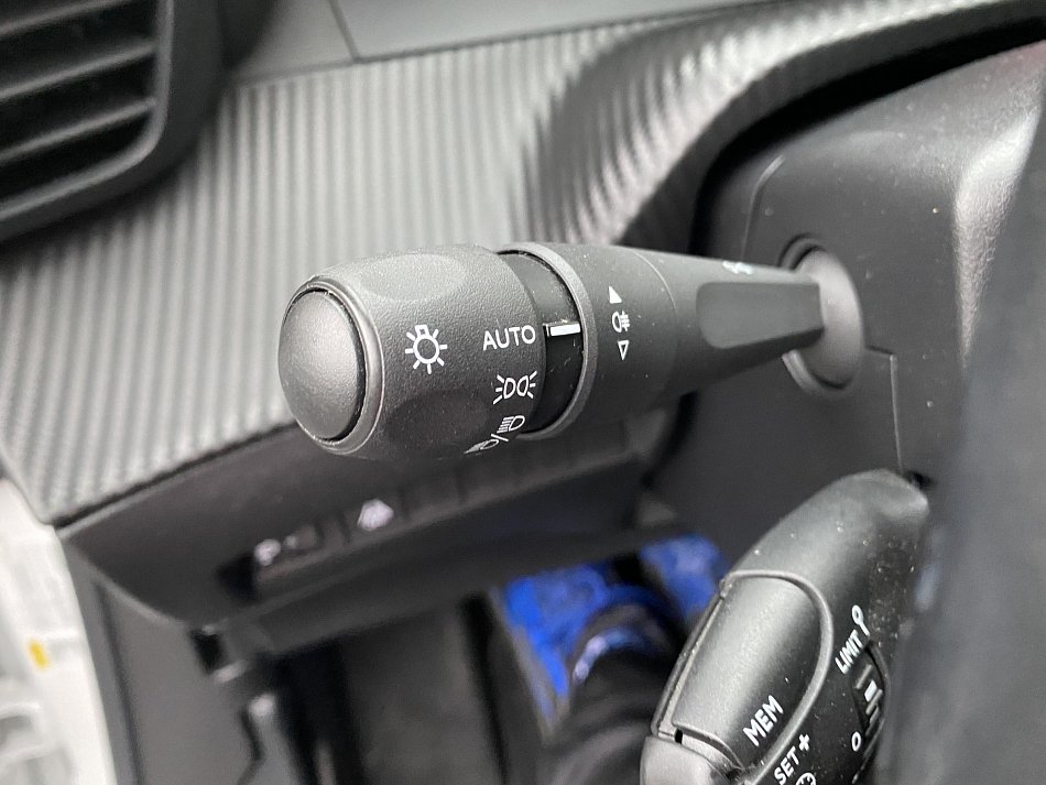 Peugeot 2008 1.2PT Active